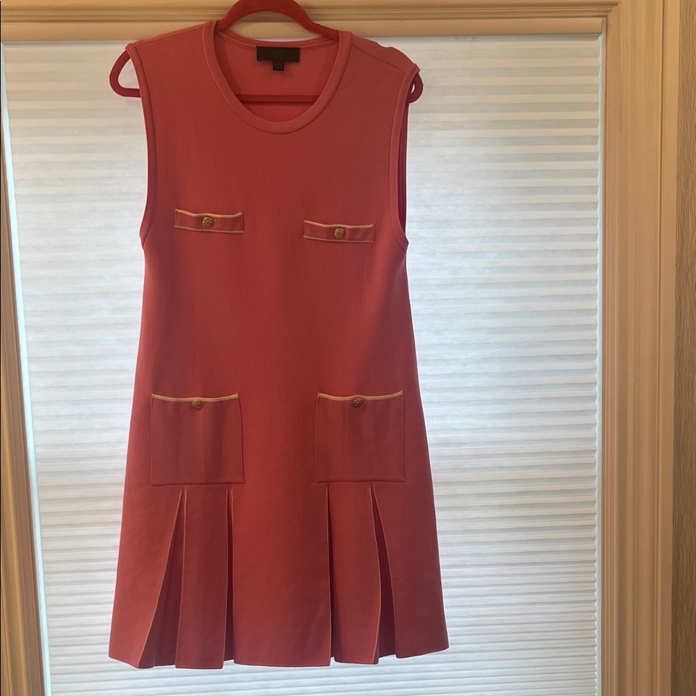Zara knit summer dress. Pull over drop waist box pleats lined with white.